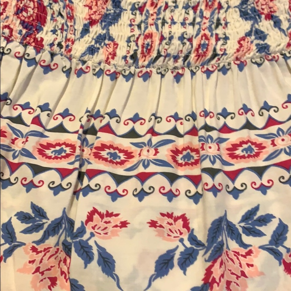 Off shoulder shirt